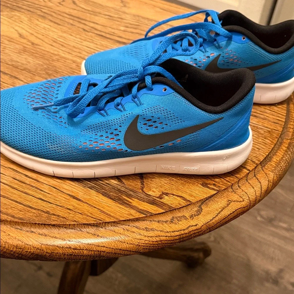 Nike RN Free Blue/Orange Running Sneakers‎ Lightweight  Size 7y
